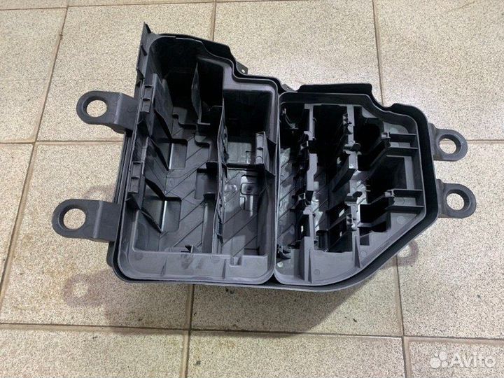 Корпус блока предохранителей Mercedes-Benz Ml W166