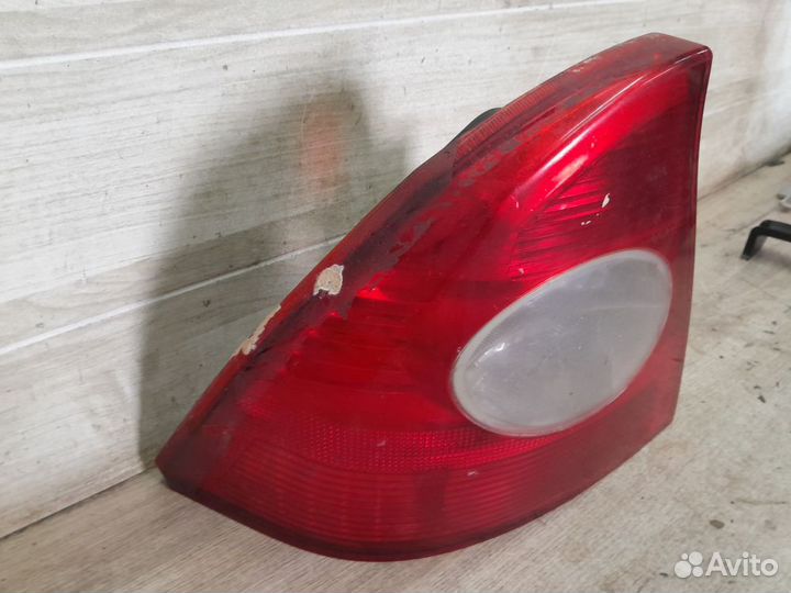 Фонарь задний левый Ford Focus II (2005—2008)