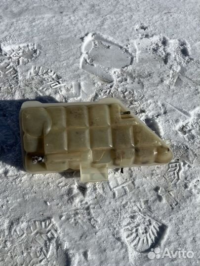 Расширительный бачок для мл163