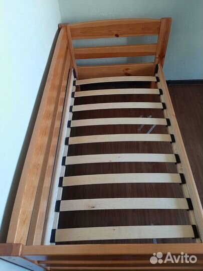 Продам детскую кровать