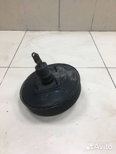 Усилитель тормозов вакуумный Toyota RAV4