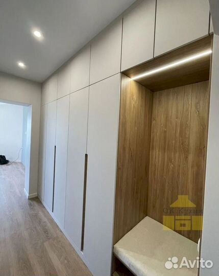 Шкаф двухстворчатый