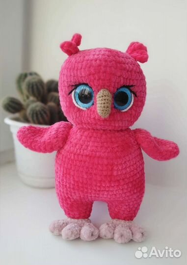 Вязаная совушка в шапке