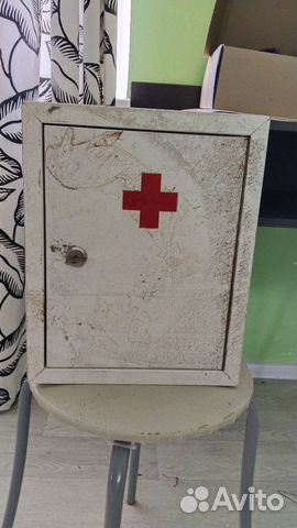Аптечка металлическая