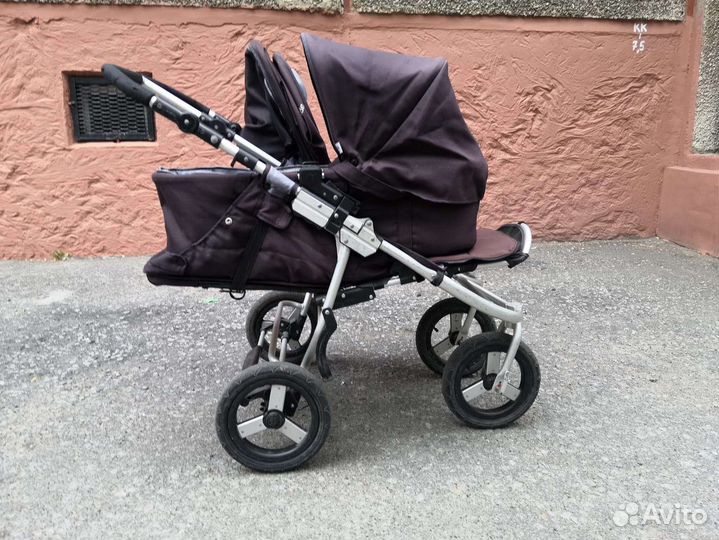 Коляска для двойни Bumbleride