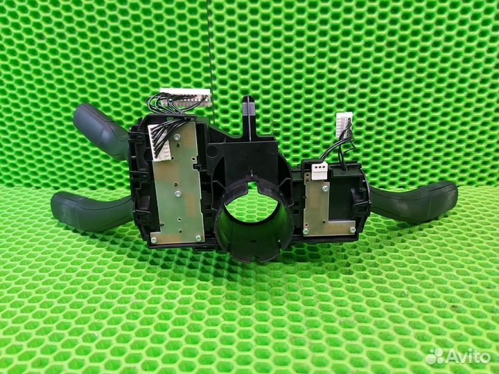 Блок подрулевых переключателей Volkswagen Touareg