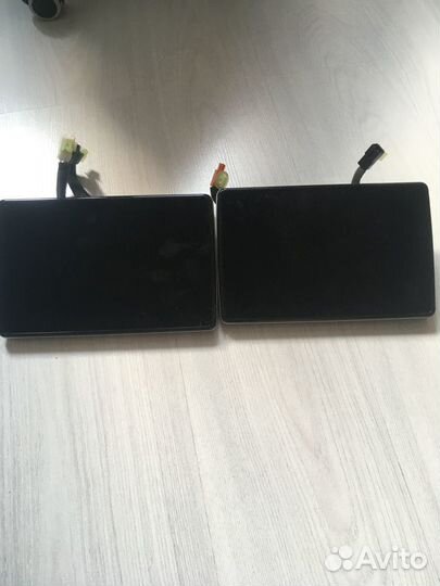 Автомобильный монитор Дженезис G90