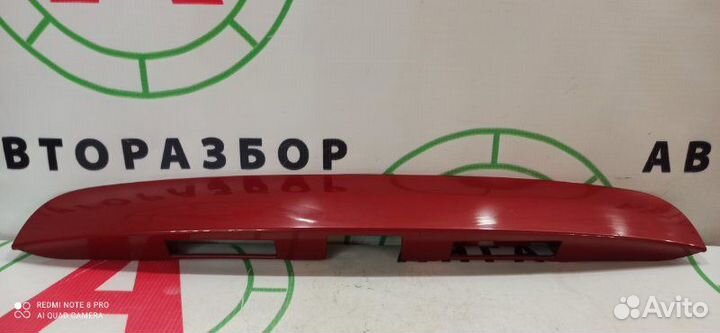 Накладка на крышку багажника (молдинг) Nissan Note