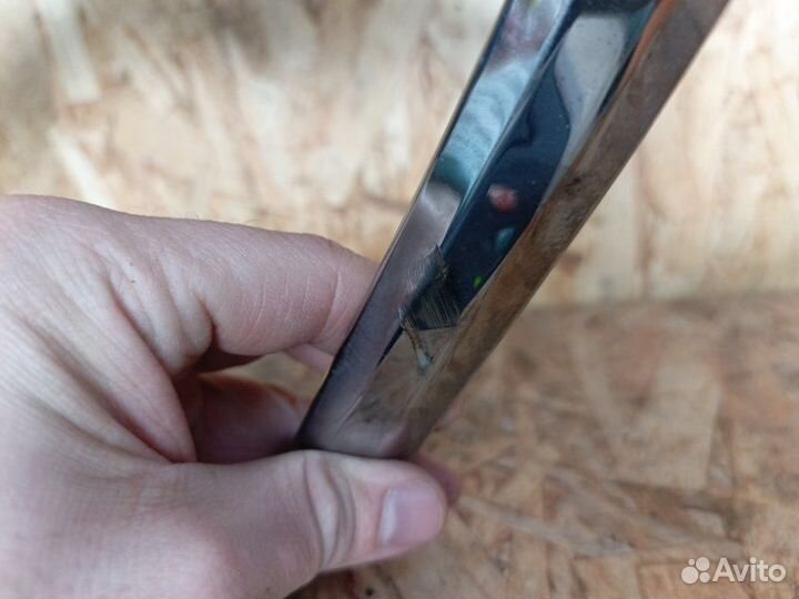 Накладка бампера (молдинг) передняя левая Лада