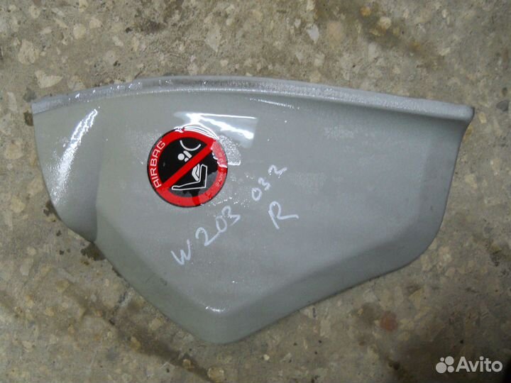 W203 Пластик салона Mercedes