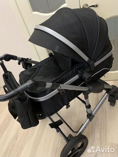 Коляска 3 в 1 с автолюлькой