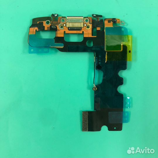 Шлейф iPhone 7 с разьемом зарядки