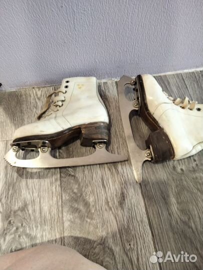 Детские лыжи беговые,коньки