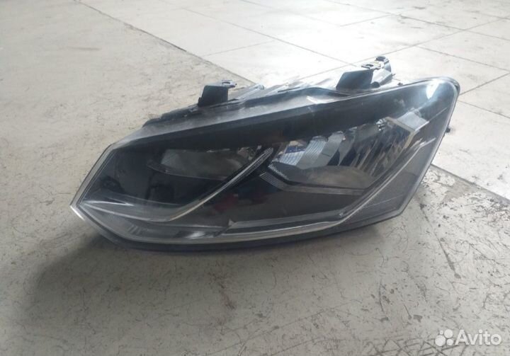 Фара левая Volkswagen Polo sedan рестайлинг