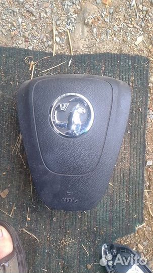 Подушка безопасности Opel Insignia