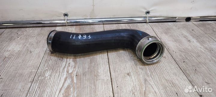 Патрубок интеркулера Volkswagen