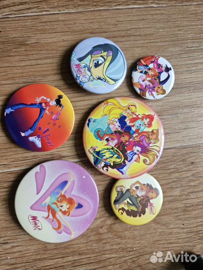 Значки Winx, Флора, Муза, Блум