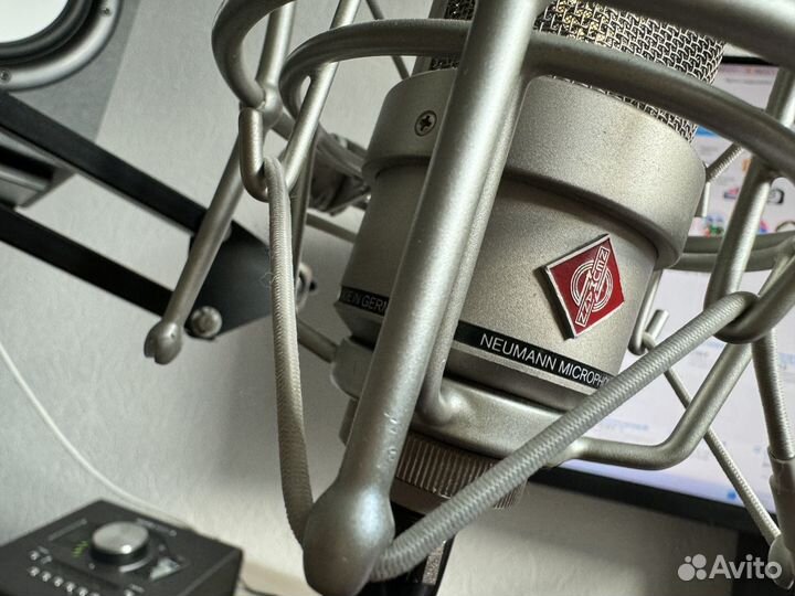Студийный микрофон neumann tlm 103