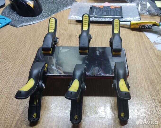 Замена дисплеев на смартфонах