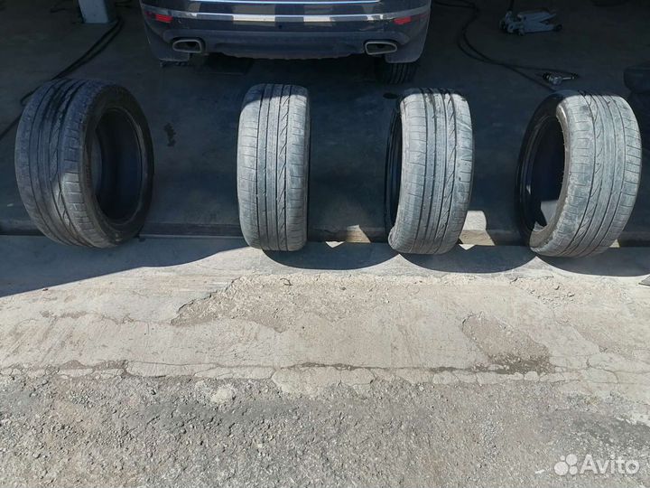 Bridgestone Dueler H/P 265/50 R19