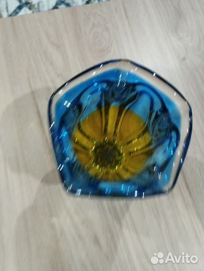 Вазы из цветного гутного стекла Чехия