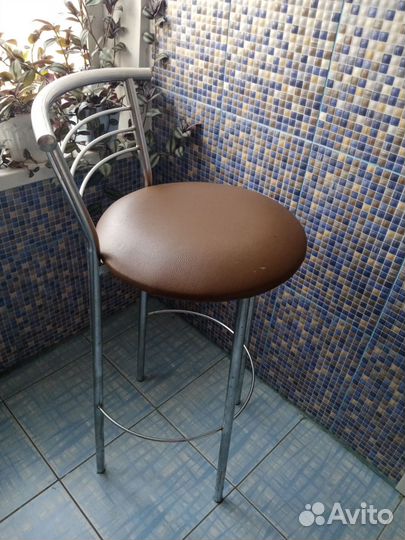 Барный стул