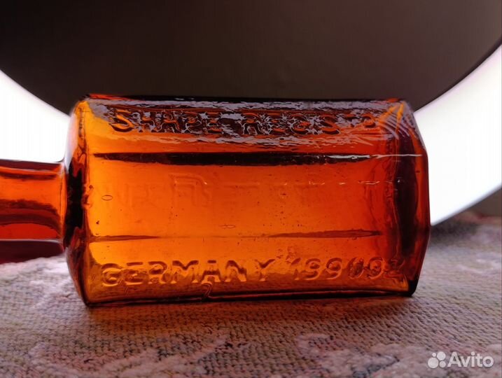 Пузырек Shape Regis раскопок Königsberga