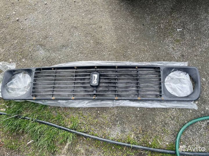 Оригинальная решетка радиатора Нива 4х4