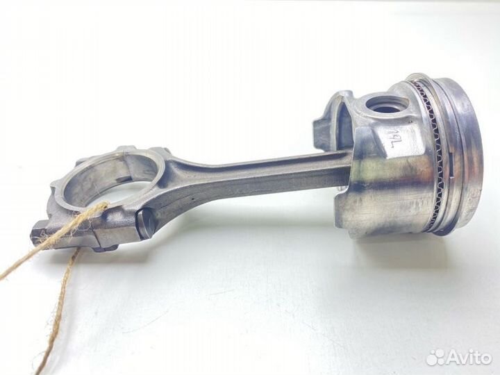 Поршень с шатуном Mitsubishi Libero CB1V 4G13 1999