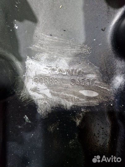 Клапанная крышка Scania DSC12