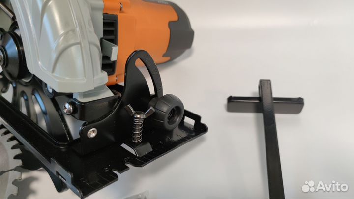 Циркулярная пила 1,4кВт, 64мм пропил