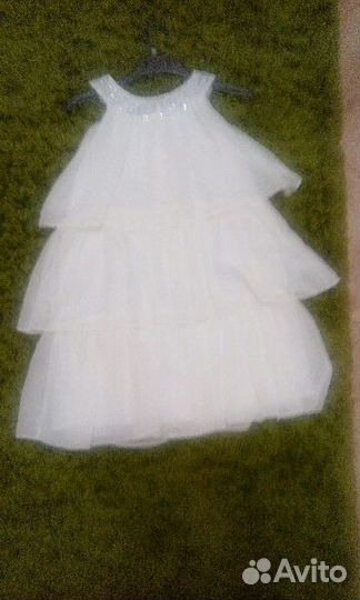 Платье праздничное