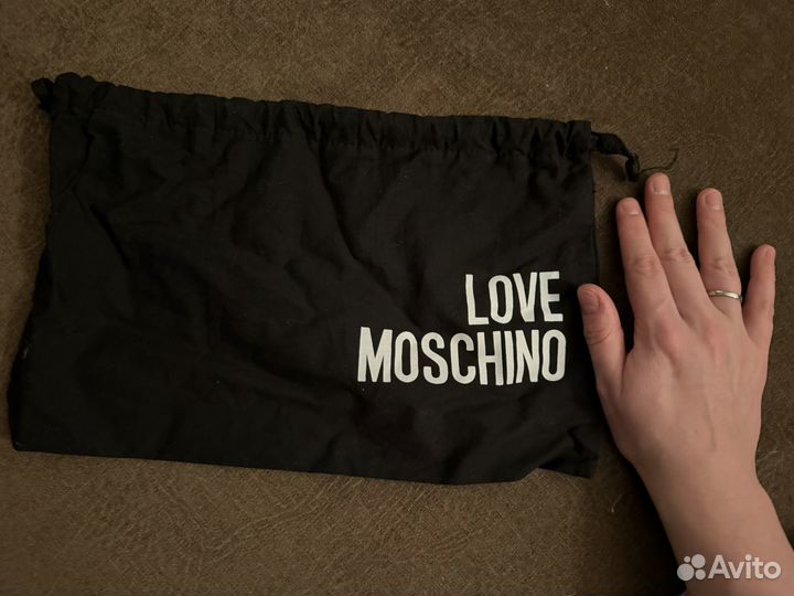 Черный пыльник Love moschino