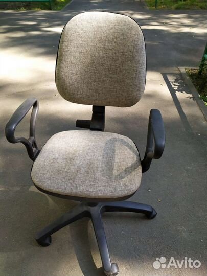 Офисное кресло бу
