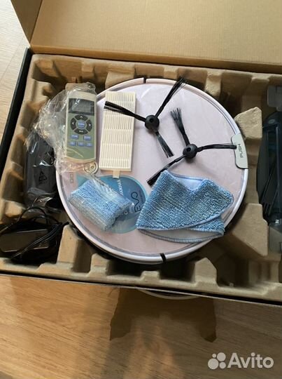 Робот пылесос polaris