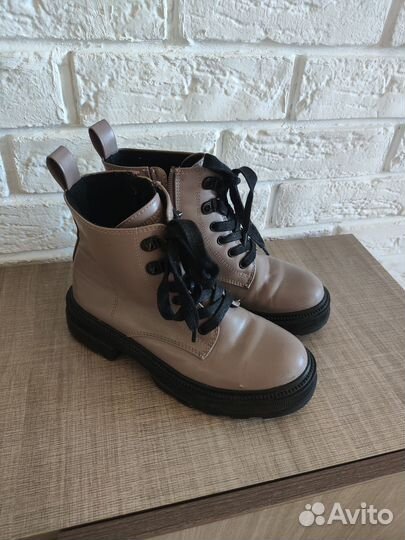 Ботинки демисезонные для девочки 35