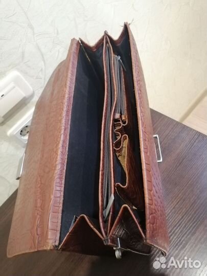 Женский кожаный портфель