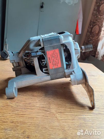 Двигатель от стиральной машины
