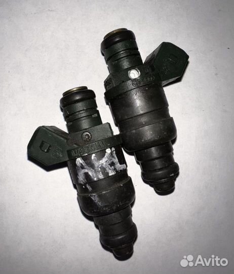 Форсунки Ауди VW 037906031AA
