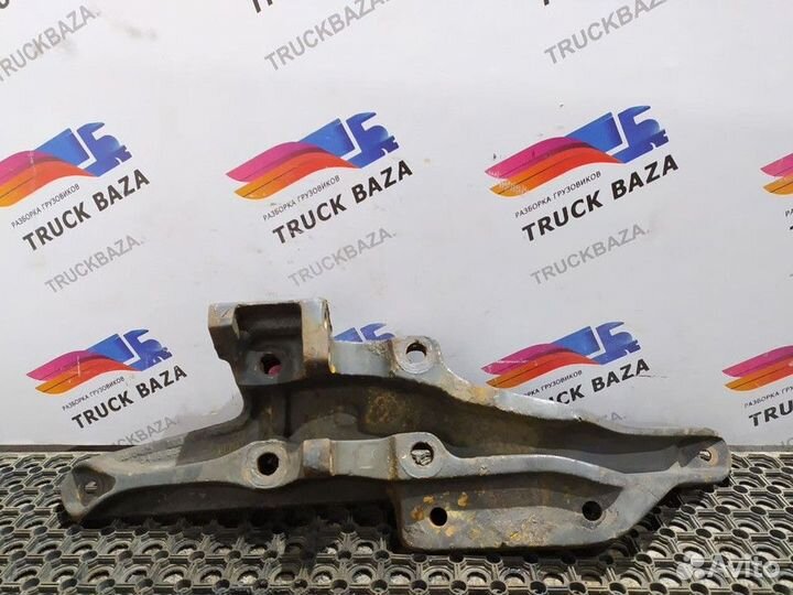 Кронштейн пневморессоры задний левый