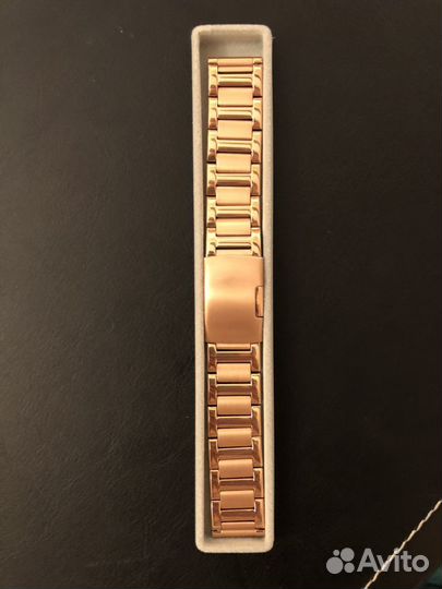 Металлический браслет для часов
