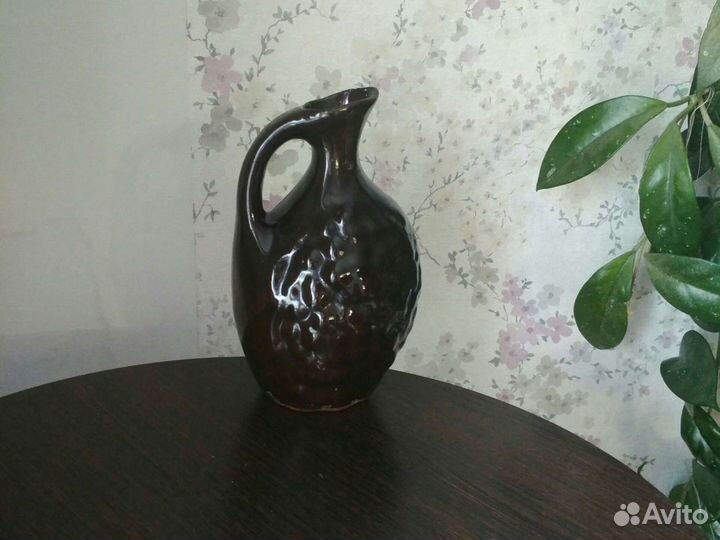 Глиняный кувшин