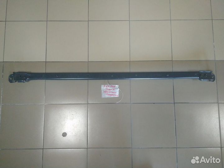 Scania 6 G-Serie Кронштейн сетки капота