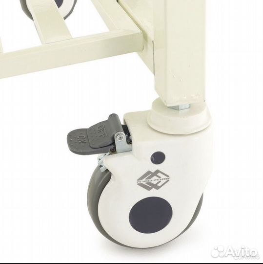 Медицинская кровать для лежачих больных