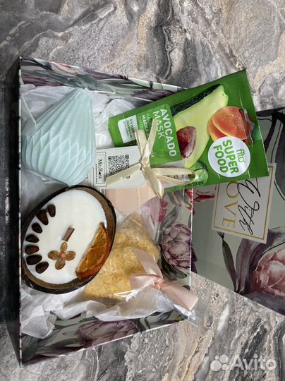 Подарочный бокс