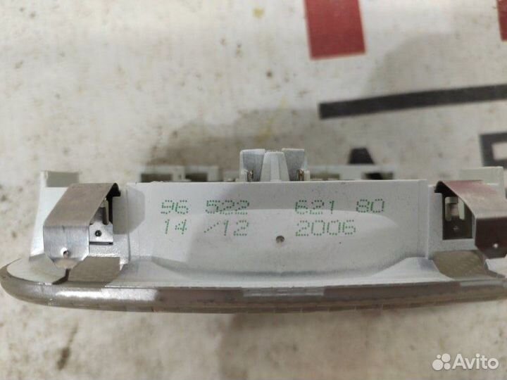 Плафон подсветки салона задний Peugeot 307 3С