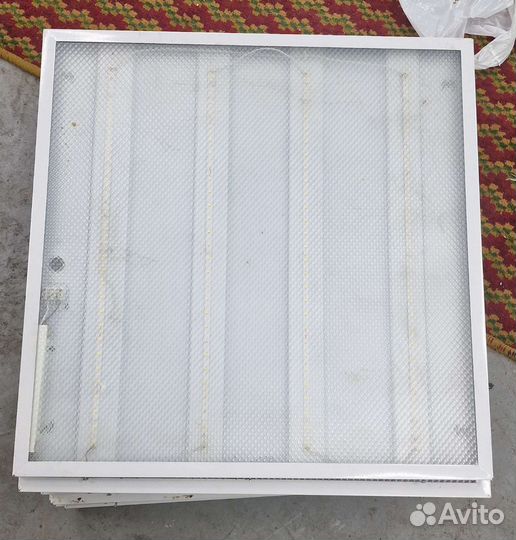 Светодиодный светильник армстронг