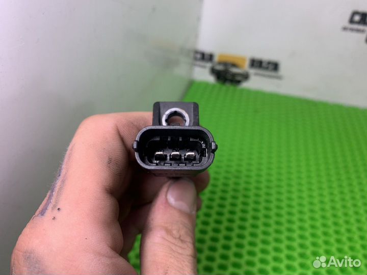 Датчик положения коленвала