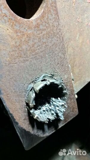 Выполняем сверления отверстий в металле