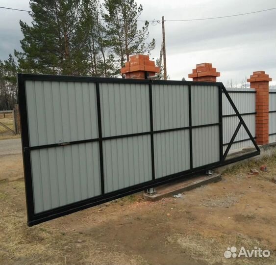Откатные ворота из профнастила под ключ